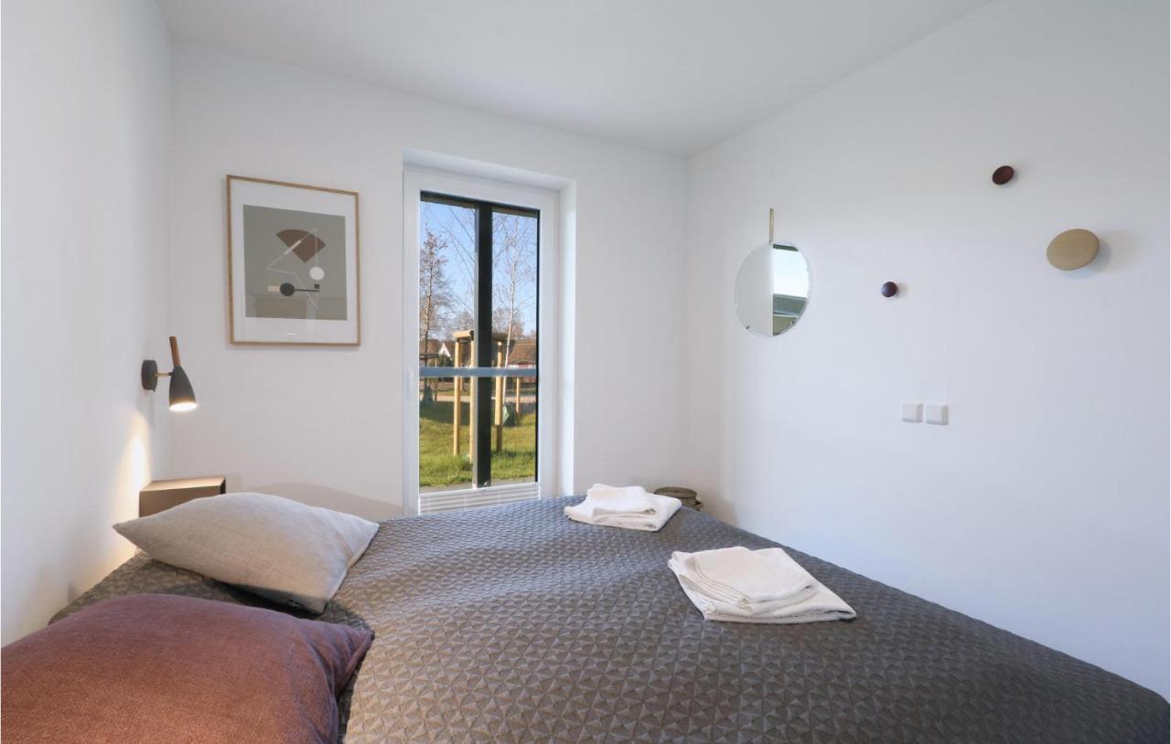 Amazing apartment in Lembruch-Dmmer See with 2 Bedrooms&WiFi Buitenkant foto