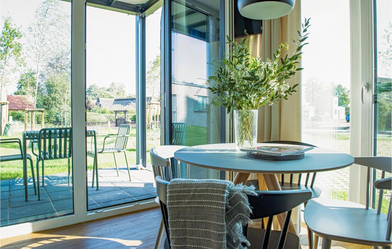 Amazing apartment in Lembruch-Dmmer See with 2 Bedrooms&WiFi Buitenkant foto